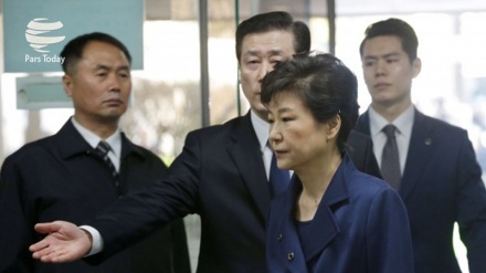 韓国、パク前大統領を逮捕　　　　　　　　　　　　　　　　　　　　　　　