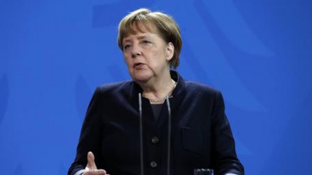 Germania, Merkel si reca in Tunisia per incontrare presidente e premier 