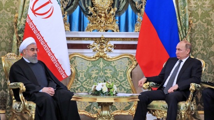Presidente do Irã  se reúne com Presidente russo