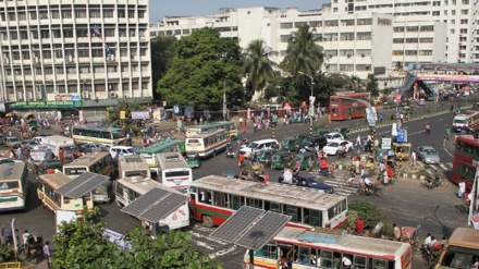 ঈদের বাজার বেশ জমে উঠেছে বাংলাদেশে 