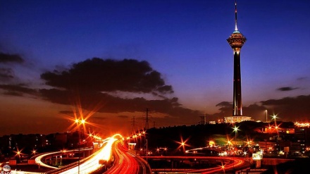 Kulla Milad në Teheran në errësirë në shenjë respekti me rastin e ditës botëror 