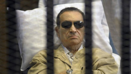 Egyptian prosecutor allows for ex-dictator Mubarak's release