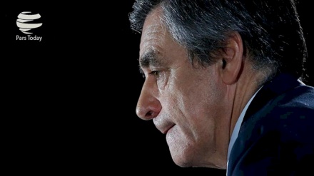  Francia, a Fillon, 