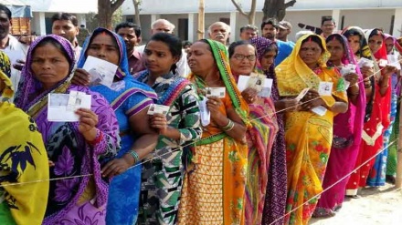 उत्तर प्रदेश, दूसरे चरण का मतदान, मुस्लिम वोट है महत्वपूर्ण, नेताओं की बढ़ चढ़कर वोटिंग की अपील