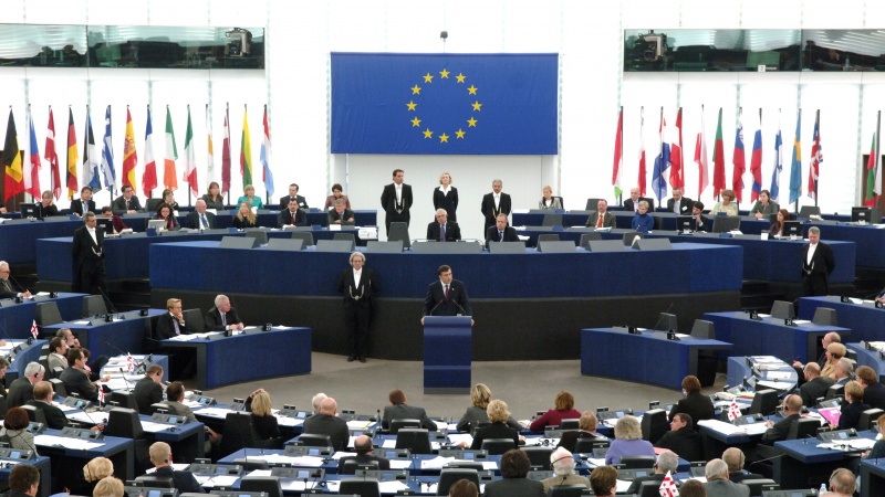 پارلمان اروپا خواستار وضع روادید برای ورود اتباع آمریکا به خاک اتحادیه اروپا 