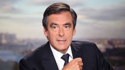 Francia, 3 parlamentari vicini a Juppè ritirano appoggio a Fillon