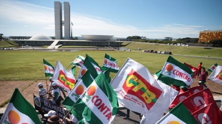 Protestos levam milhares às ruas pelo Brasil contra reforma da Previdência