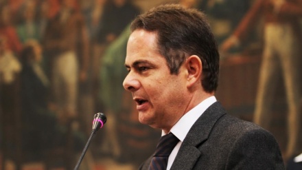 Vice da Colômbia renuncia para se candidatar à Presidência