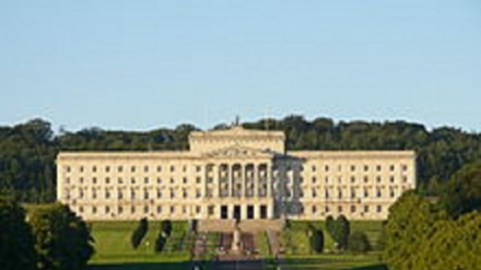 Irlanda del Nord, oggi alle urne fra Brexit e devolution