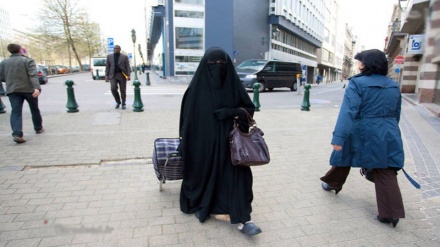 Austria, Governo vara il divieto  di burqa in pubblico e la distribuzione del Corano