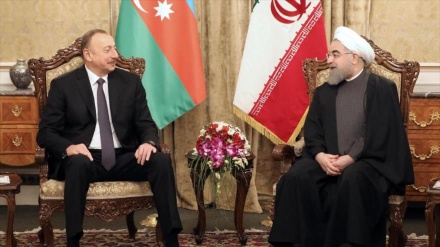 Irán y Azerbaiyán apuestan por fortalecer relaciones ‘fraternas’