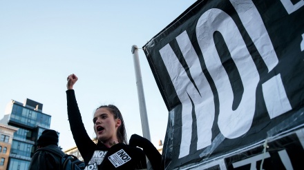 Italianët e presin me protesta takimin e G7-ës