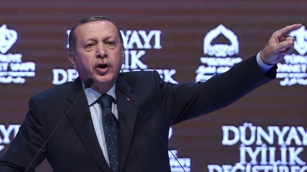 Presidente da Turquia diz que Holanda pagará o preço por 