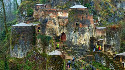 Castelo de Roudkhan