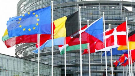Mosca, negati visti a 10 funzionari russi