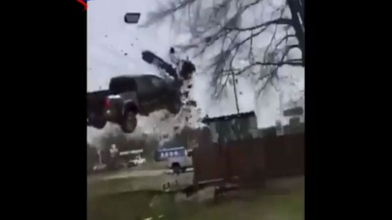 Полиция қувиши пайтида автомобилнинг ҳалокатга учрагани.(ВИДЕО)