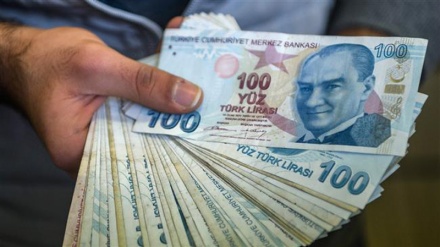 Turkey to emerge stronger from US-made lira crisis: Finance minister 
