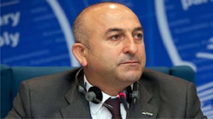 Menlu Turki: YPG Halangi Warga Suriah Kembali ke Rumahnya