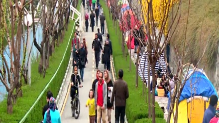 Iraníes festejan el Día de la Naturaleza