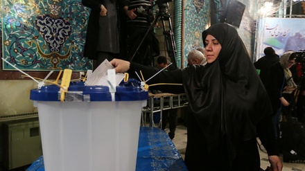 Iran candidates outline messages in presidential race