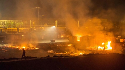 Francia, fiamme nel campo profughi; 1.500 evacuati