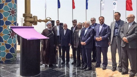 Iran: Pres. Rohani ha inaugurato oggi i mega  progetti di gas di South Pars