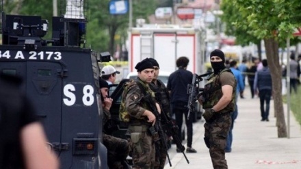 Талоши давлати Туркия барои тамдиди ҳолати фавқулода дар ин кишвар

