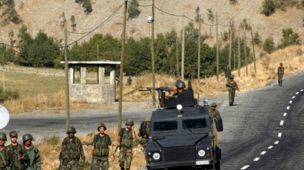 PKK vret dy ushtarë turq