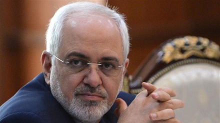 Iran: Zarif, il mondo deve passare dall'estremismo al dialogo