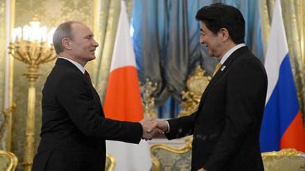 Russia/Giappone: di cosa hanno discusso Putin e Abe a Mosca
