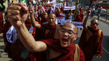 Masu Addinin Buda Sun Lakada Wa Malaman Musulmi Duka A Myanmar 