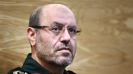 Iranian minister discusses promotion of defense ties with Serbian, Venezuelan counterparts