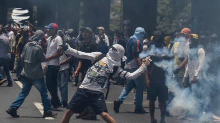 Chaderton: Direito pretende restaurar neoliberalismo 