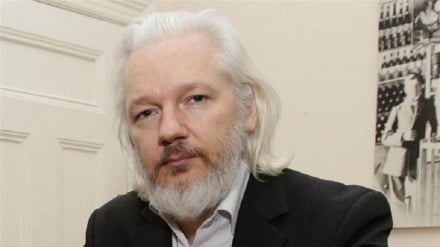 Australian lawmakers meet US envoy to seek release of Julian Assange