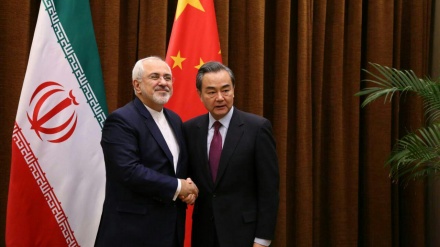 イラン外相が、ギリシャや中国の外務大臣と個別会談