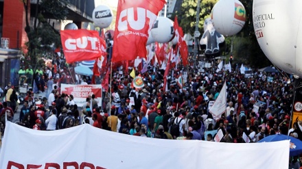 Manifestações contra reforma da Previdência de Temer paralisam o Brasil
