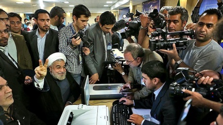 Rohani se porte candidat à sa réélection 