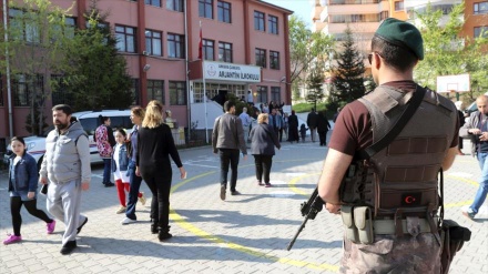 Maioria dos turcos que residem no exterior  votaram ‘sim’ a Erdogan