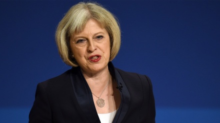 Usa, Theresa May: fascisti e antifascisti non sono stessa cosa