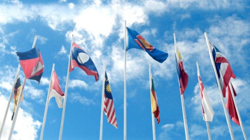Bendera negara-negara ASEAN.