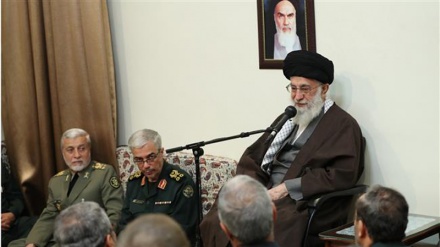 Ayatollah Khamenei: Gli Stati Uniti dietro l'insicurezza del Medio Oriente