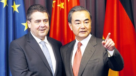 中国要求美国停止军演