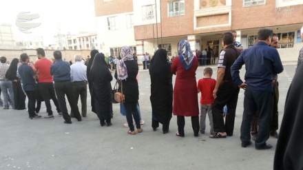Comité Electoral de Irán extiende hasta 2 horas cierre de urnas