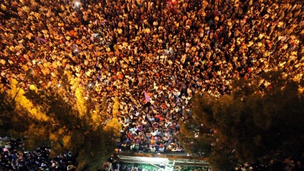 Ciudades de Irán celebran victoria de Rohani en presidenciales+video