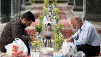 Buka Bersama di Komplek Makam Imam Ridha as di Mashhad