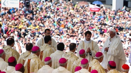 Papa Francisco celebra missa em Fátima