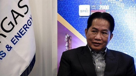 ইরান থেকে তেল এবং এলএনজি কেনার ঘোষণা দিল ফিলিপাইন