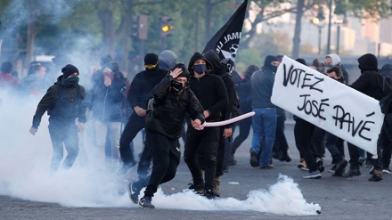 Francia, proteste, arresti in massa, centinaia finiti in carcere + VIDEO