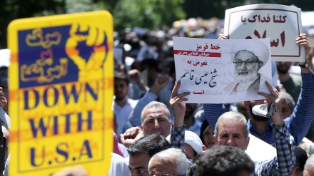 Video+Fotos: La nación iraní condena la represión en Baréin