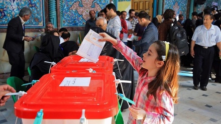 Elezioni in Iran: risultato provvisorio, Rohani in testa col 58%